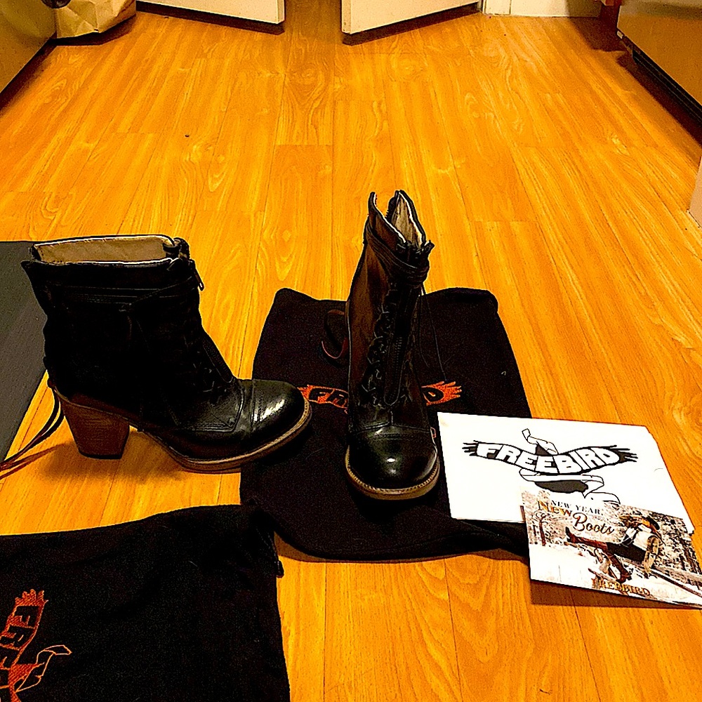 Brand new free bird Bailey booties
